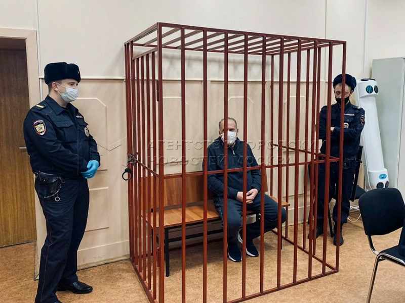 Теперь - в колонию выстрелил из ружья в человека