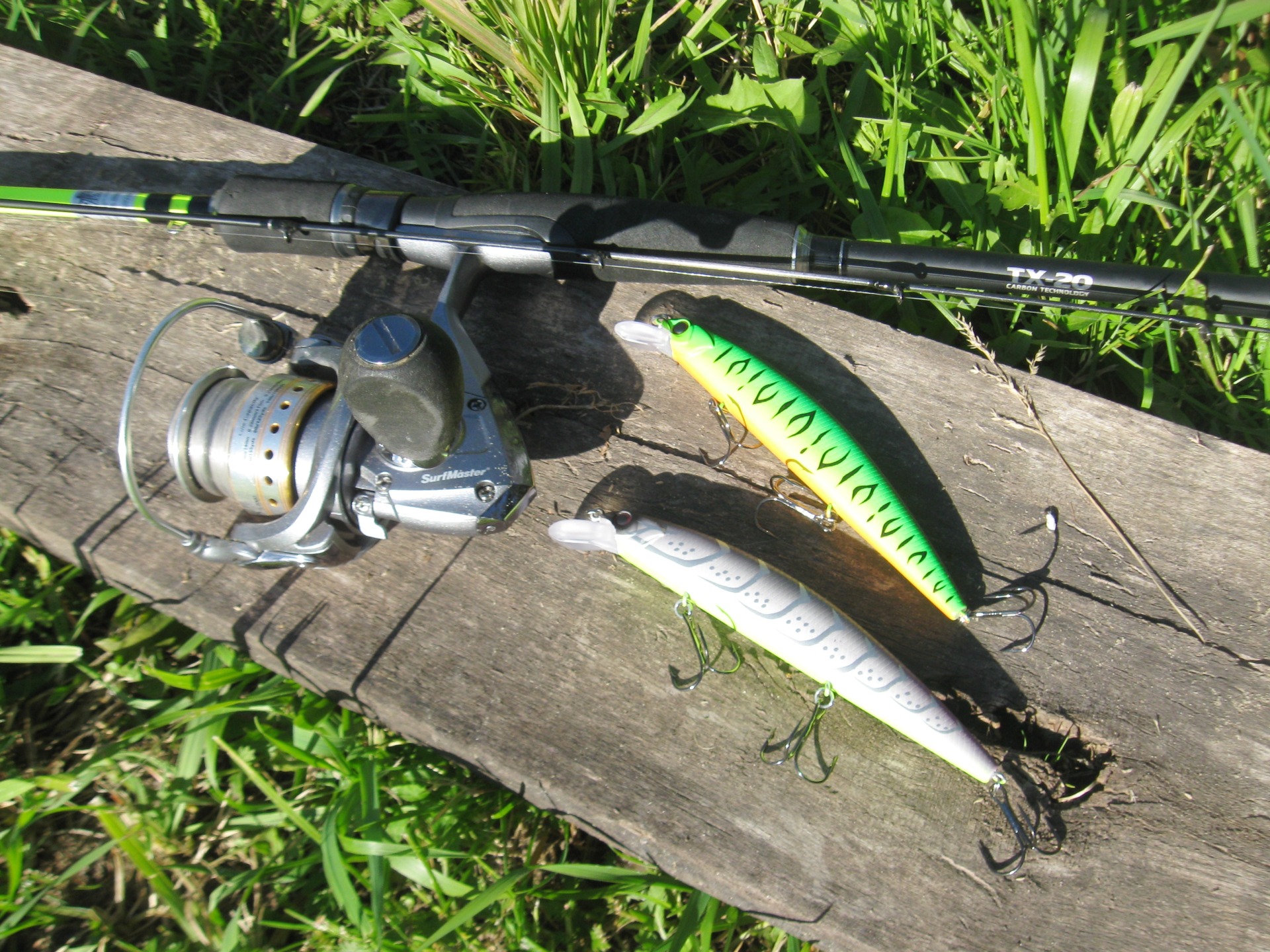 Крепкий спиннинг и крупный воблер - это для осени ловля щуки осенью