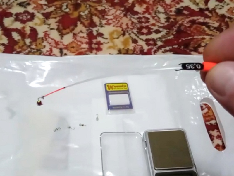 Изгиб кивка зимняя рыбалка на мормышку