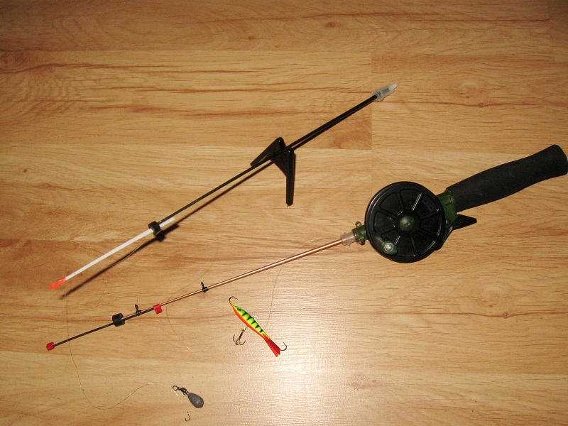 Универсальное применение удочка для зимней рыбалки