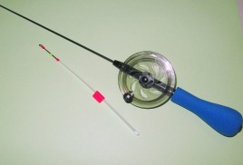 Рыбалка зимой и весной на безмотылку «Кандалы»