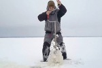 Рыбалка зимой с титановым ледобуром  ТЛР-130Д