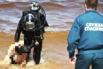 Один рыбак не смог выплыть из воронки