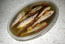 Домашние шпроты из уклейки